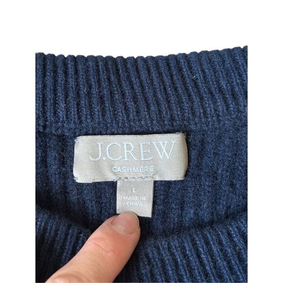 J. Crew Ribbed cashmere oversized crewneck sweater size L Striped Cream Navy - Picture 5 of 11